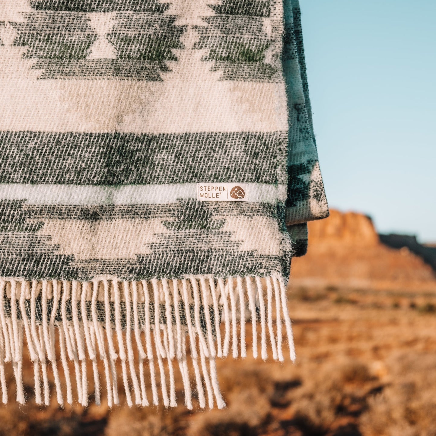 Steppenwolle Decke in Grün
