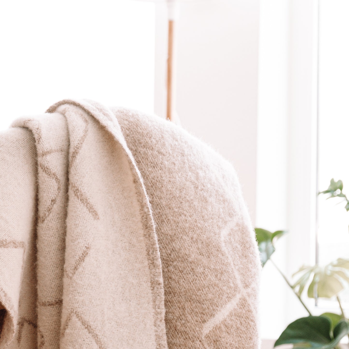 Hochwertige Plaids aus reiner Schurwolle online kaufen bei Steppenwolle.