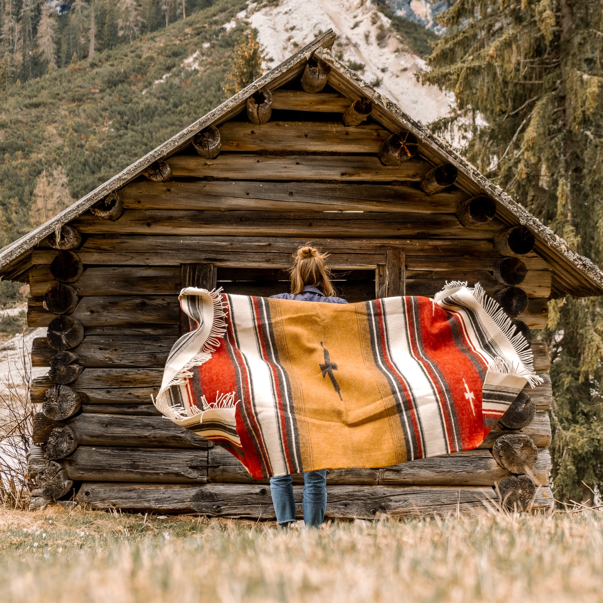 Nachhaltige Fairtrade Outdoordecke für Draußen.